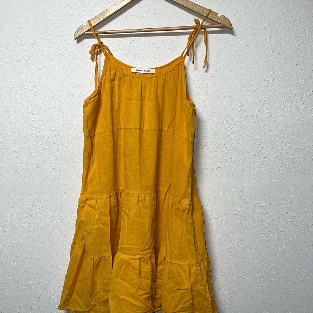 SAMSOE Gold Spaghetti Strap Mini Sundress‎